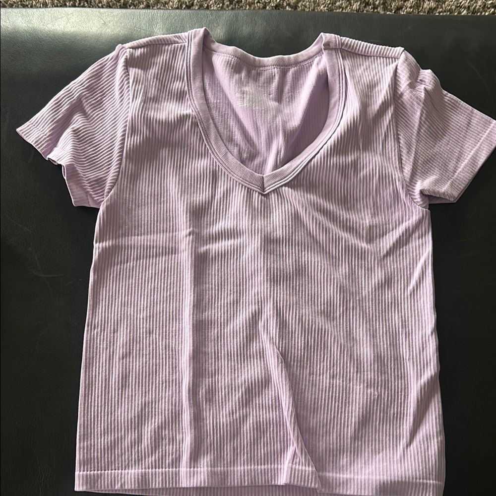 Lavender V-Neck Short Sleeve Tee